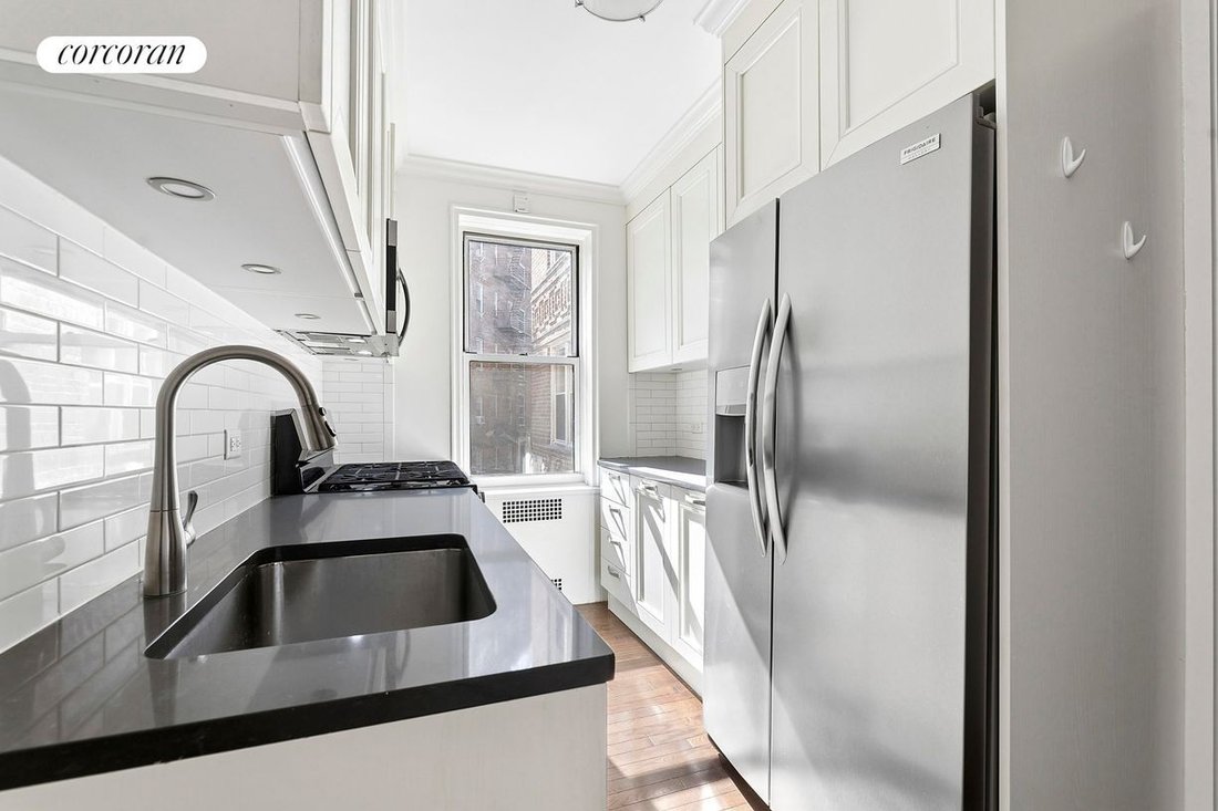 Co Op in New York, New York, United States 5 - 17918220