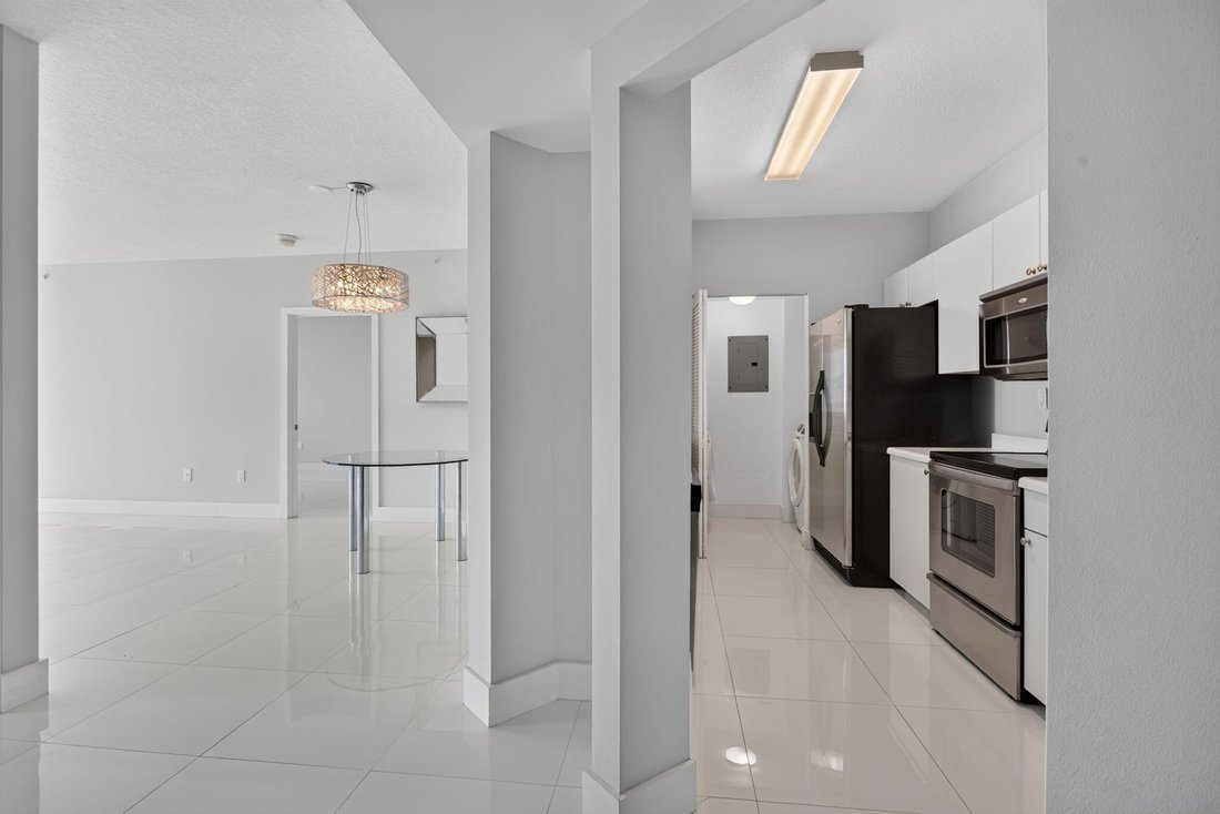 Condo in Fort Lauderdale, Florida, United States 5 - 18604289