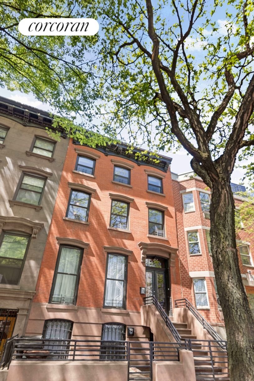 House in New York, New York, United States 1 - 15613709