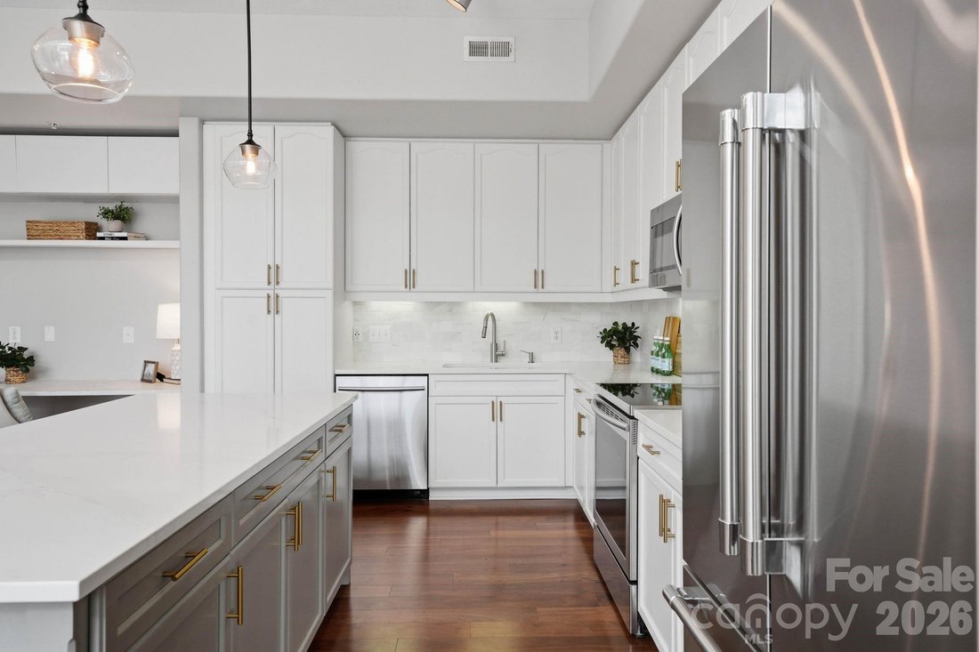 Condo in Charlotte, North Carolina, United States 5 - 18604984