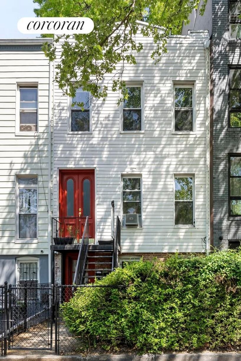 House in New York, New York, United States 1 - 17867164