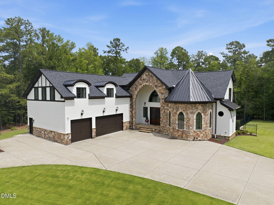 House in Apex, North Carolina, United States 1 - 18605162