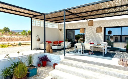 House in el Pinos / Pinoso, Valencian Community, Spain 1