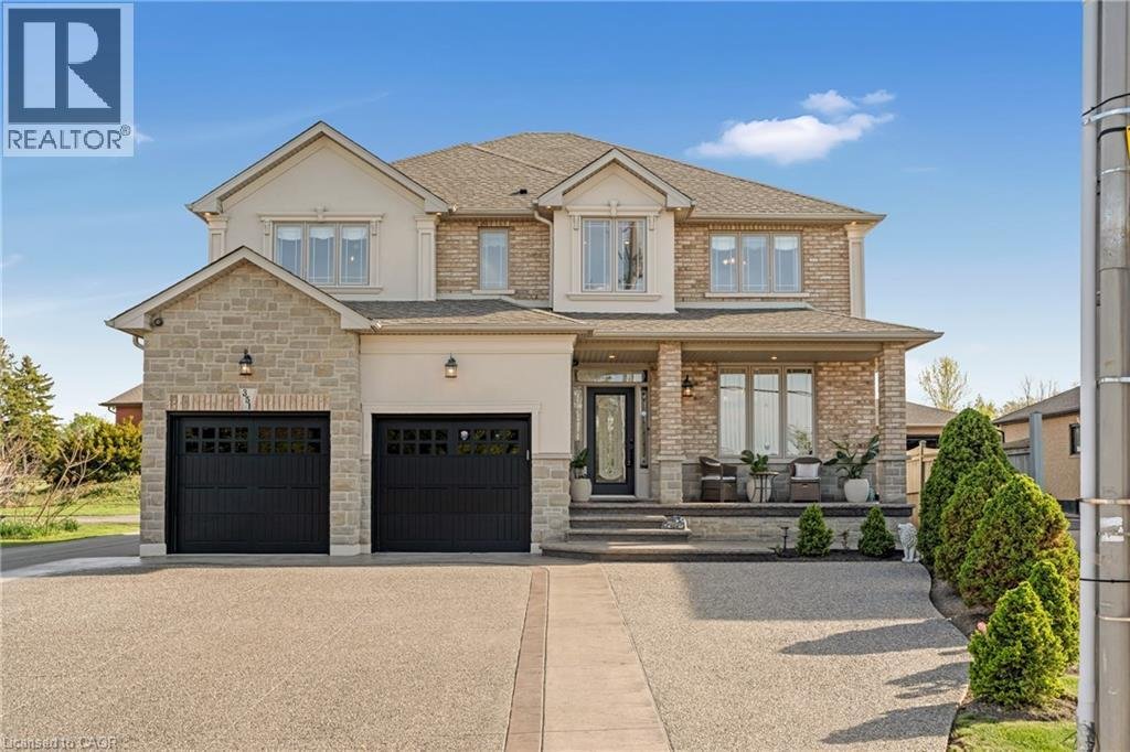 House in Hamilton, Ontario, Canada 3 - 18605095