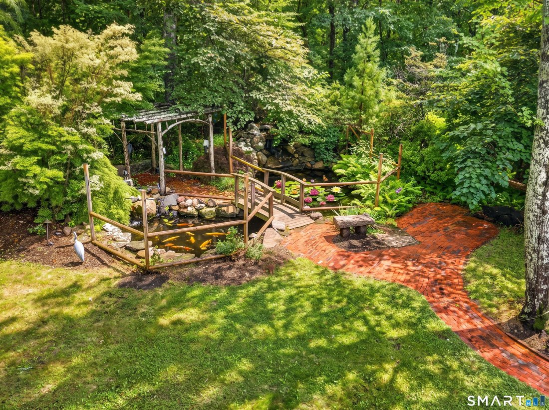 House in East Lyme, Connecticut, United States 5 - 18604507