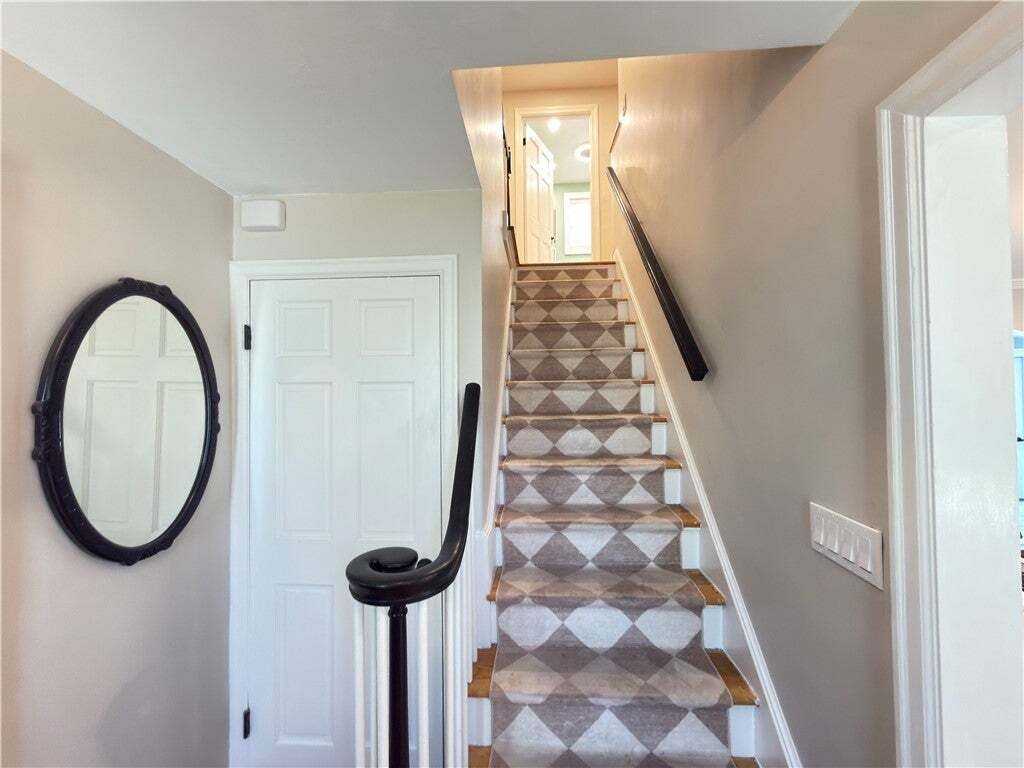 House in East Providence, Rhode Island, United States 3 - 18604609