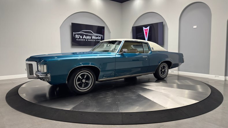 Special Order Paint Color  400 V8  Cold A/C! in Clearwater, United States 1 - 18604754