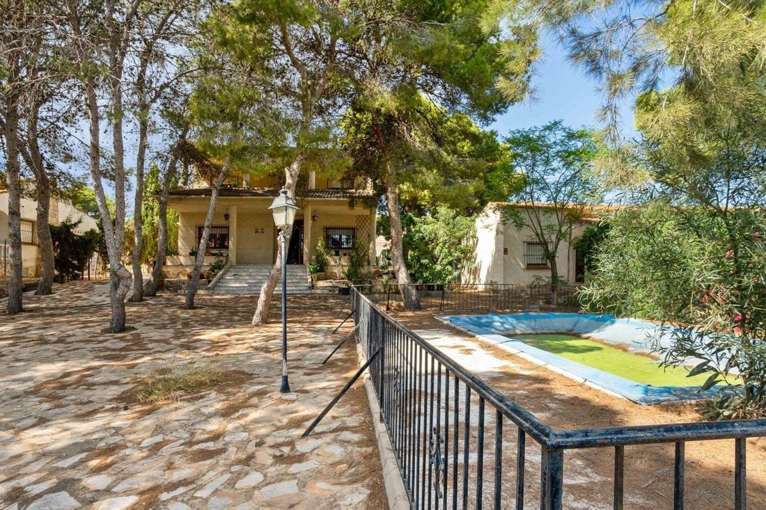 House in Torrevieja, Valencian Community, Spain 2 - 18605574