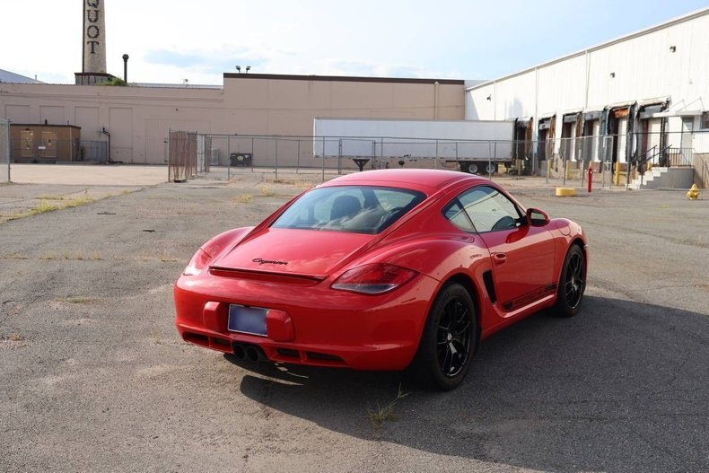 Coupe in Glendale, United States 3 - 18604747