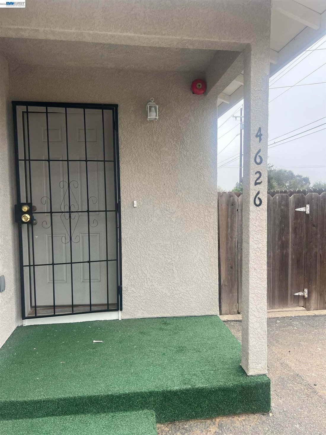 Oakdale, California, United States 5 - 18604516