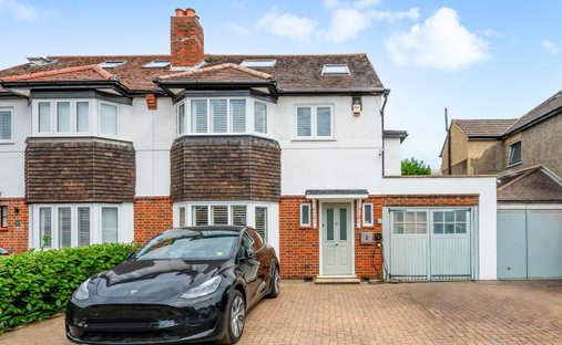 Casa a Epsom and Ewell, Inghilterra 1