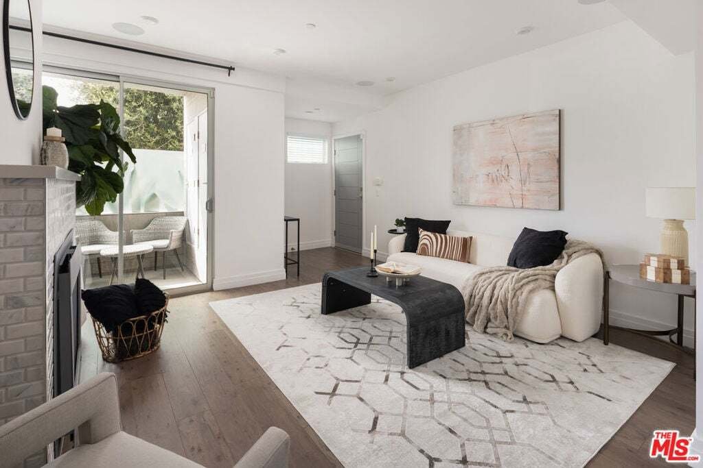 Condo in Los Angeles, California, United States 2 - 18604735