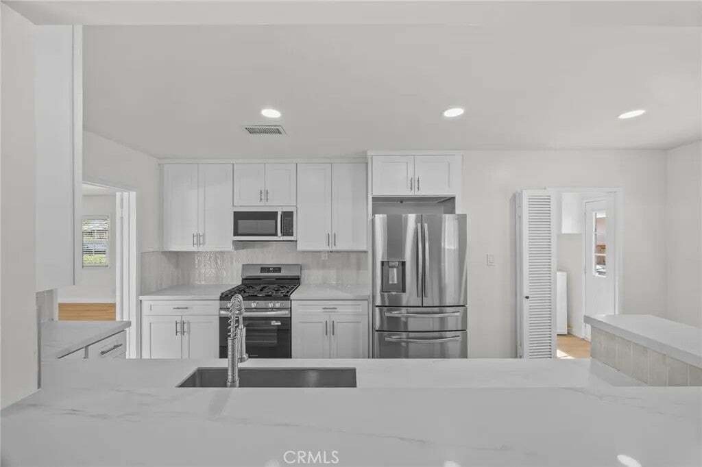 House in Orange, California, United States 5 - 18605583