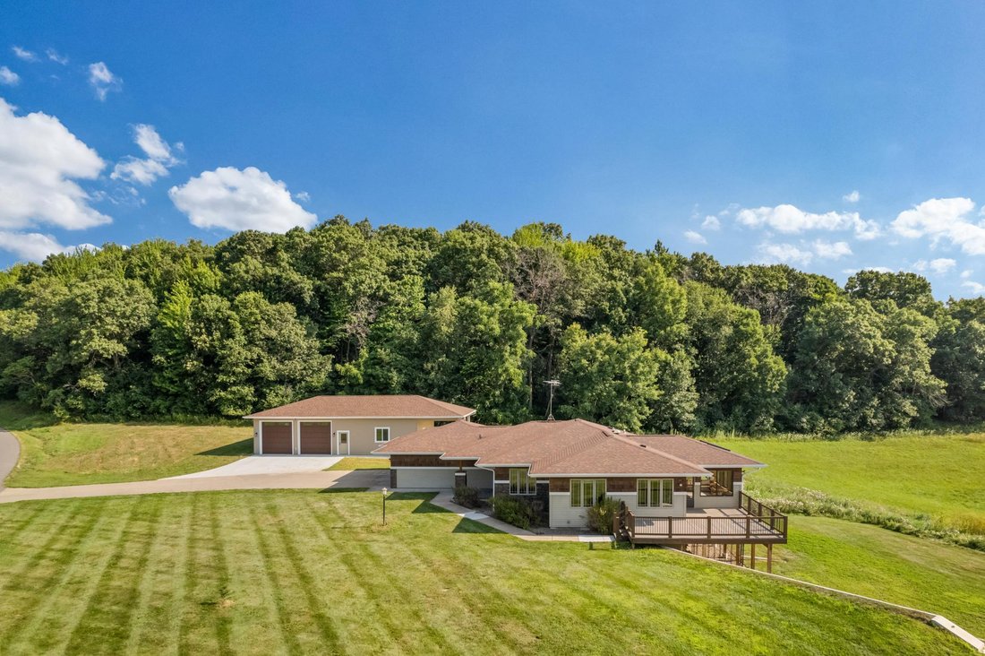 House in Osseo, Wisconsin, United States 4 - 18606151