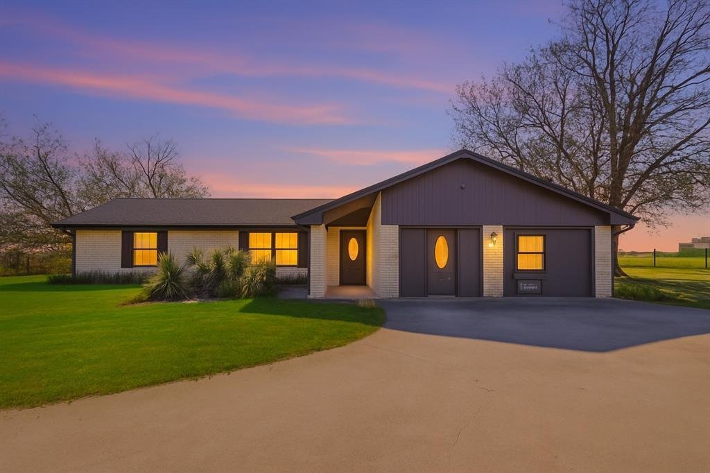 House in Sanger, Texas, United States 1 - 18605789