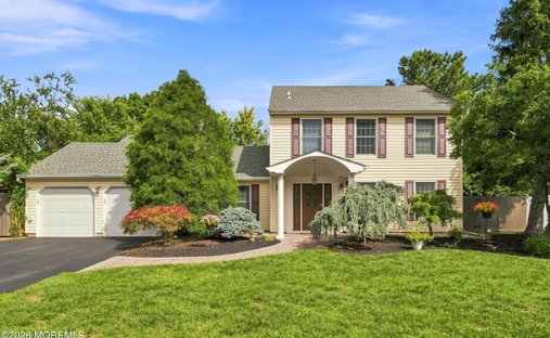 House in Manalapan Township, New Jersey, United States 1