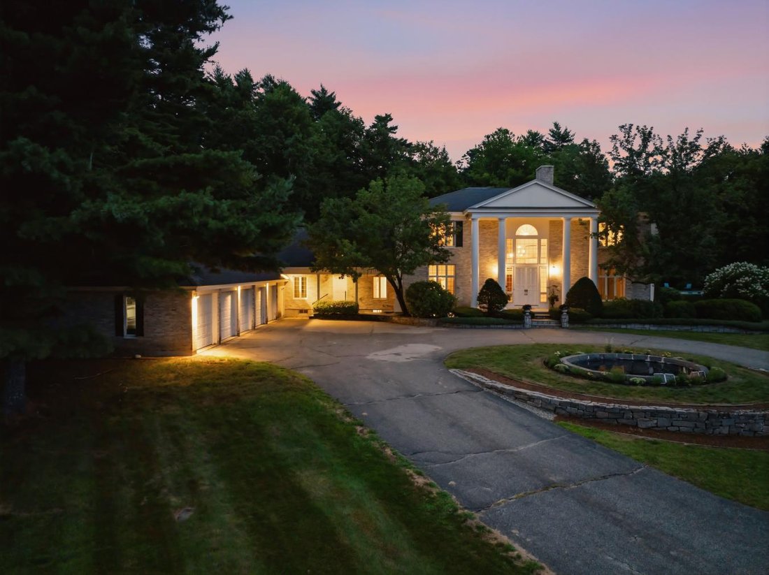 House in Concord, New Hampshire, United States 4 - 18606696