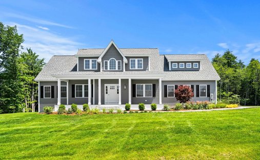 House in Bedford, New Hampshire, United States 1