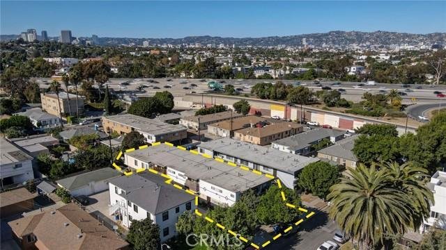 Los Angeles, California, United States 4 - 18606052