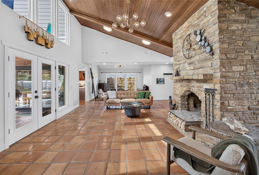 House in Fort Worth, Texas, United States 5 - 18605884
