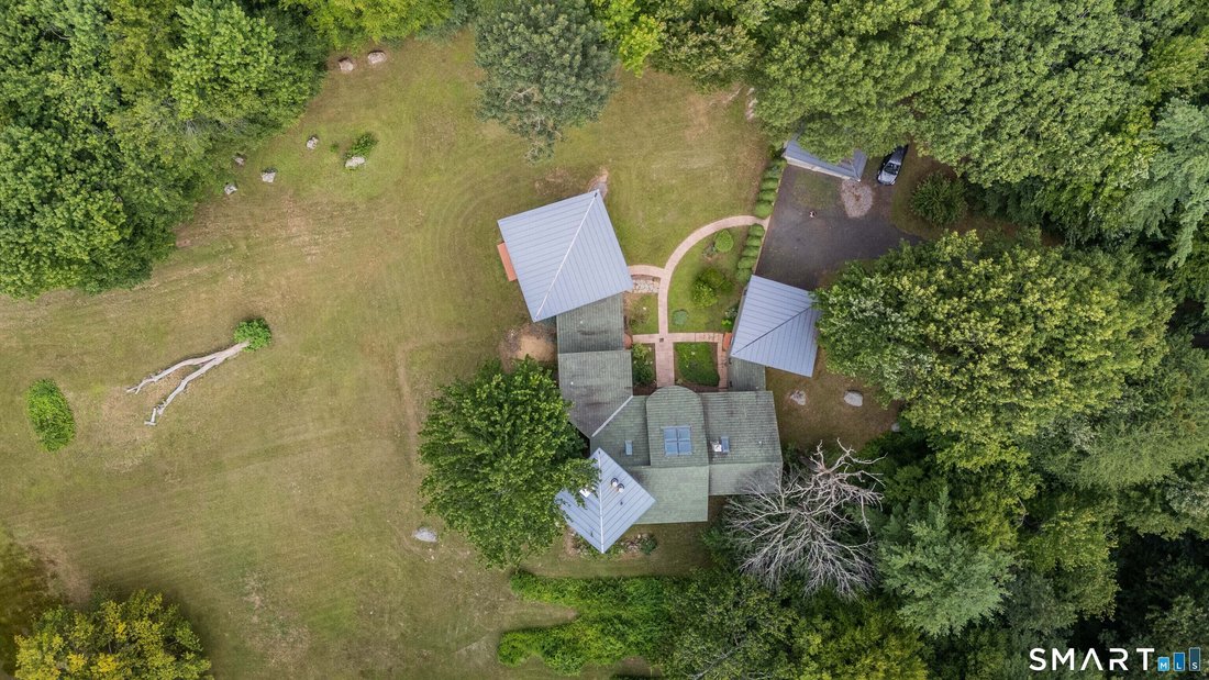 House in Canton, Connecticut, United States 5 - 18606062