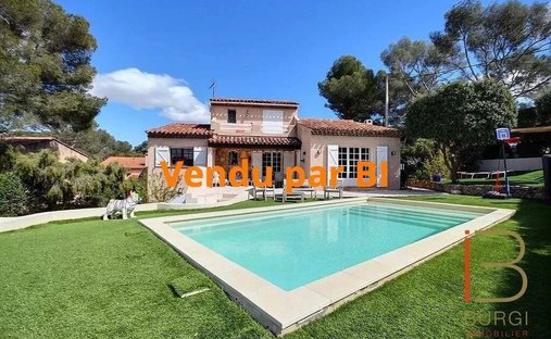 Villa in Le Dramont-Agay-Anthéor-Le Trayas, Saint-Raphaël, France 1