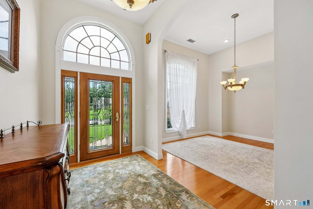 House in Southington, Connecticut, United States 2 - 18605719