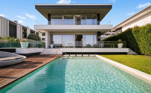 Villa in Oeiras e Sao Juliao da Barra, Paco de Arcos e Caxias, Lisbon, Portugal 1