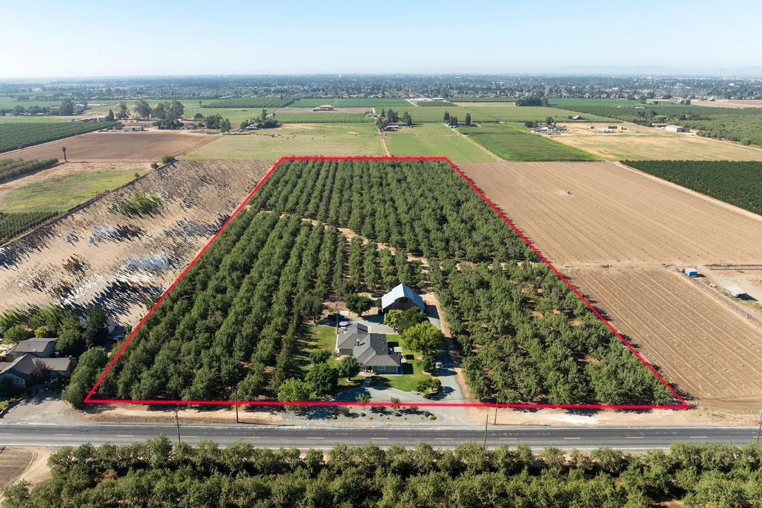 House in Turlock, California, United States 3 - 18605929