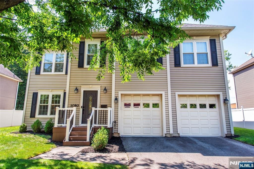 House in Teaneck, New Jersey, United States 1 - 18606266
