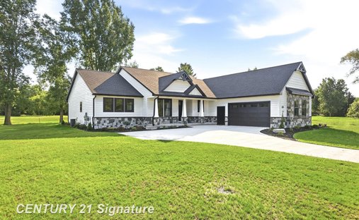 House in Saginaw, Michigan, United States 1