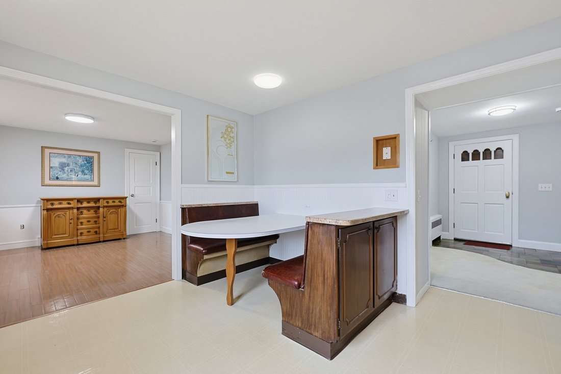 House in Revere, Massachusetts, United States 4 - 18606081