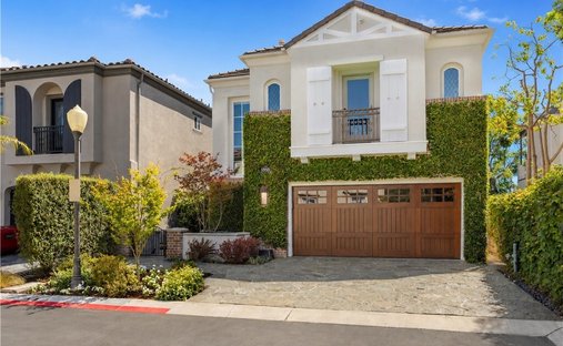 House in Signal Hill, California, United States 1