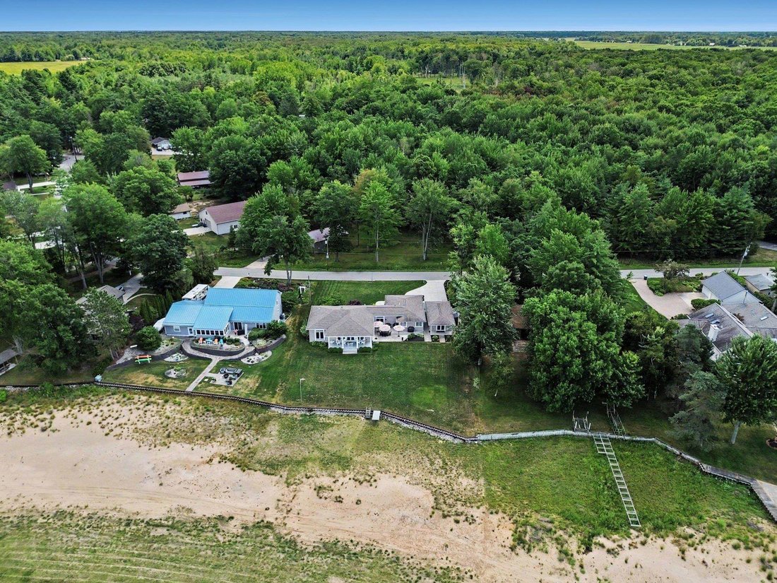 House in Hope, Michigan, United States 5 - 18605660
