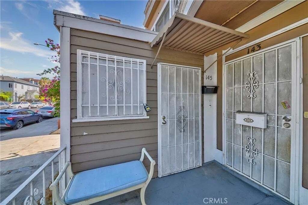 Los Angeles, California, United States 5 - 17734862