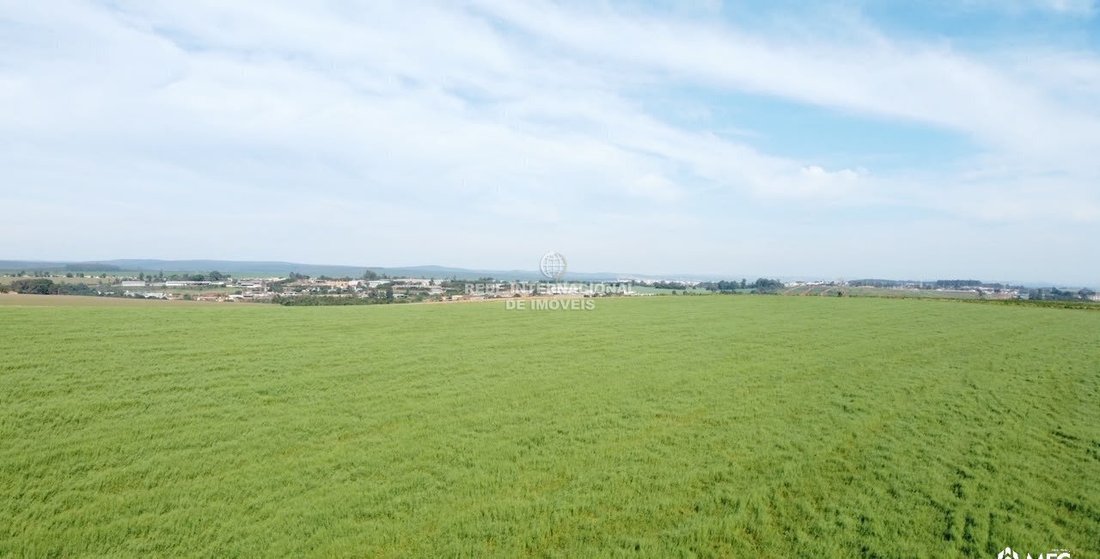 Farm Ranch in Itararé, State of São Paulo, Brazil 1 - 18606656