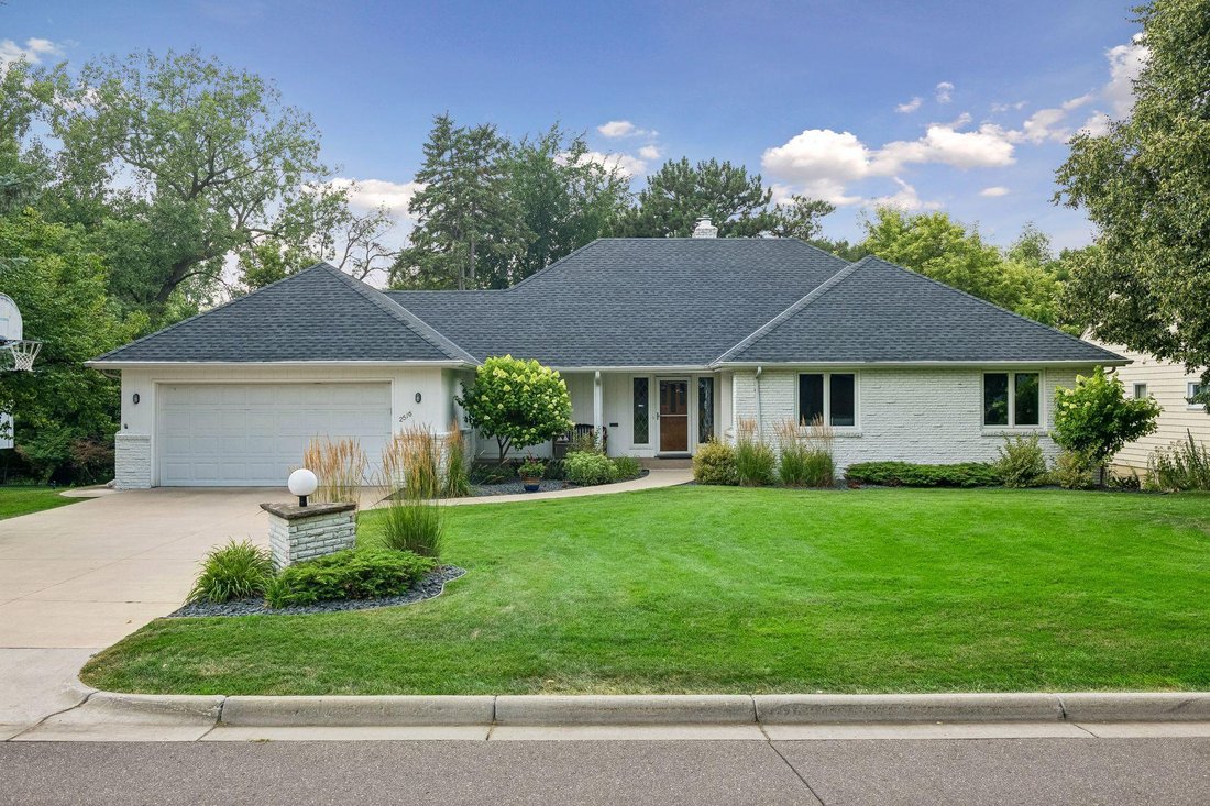 House in Minneapolis, Minnesota, United States 1 - 18606499