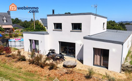 Villa in Tredrez-Locquemeau, Brittany, France 1