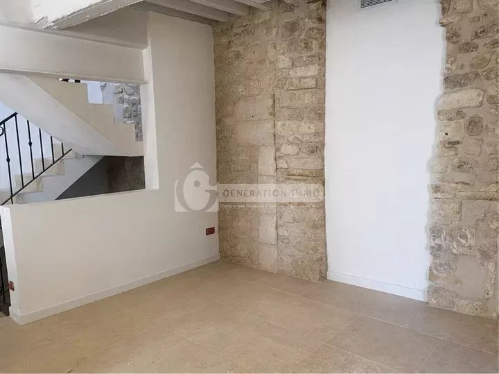 Townhouse in Arles, Provence-Alpes-Côte d'Azur, France 1 - 18606705