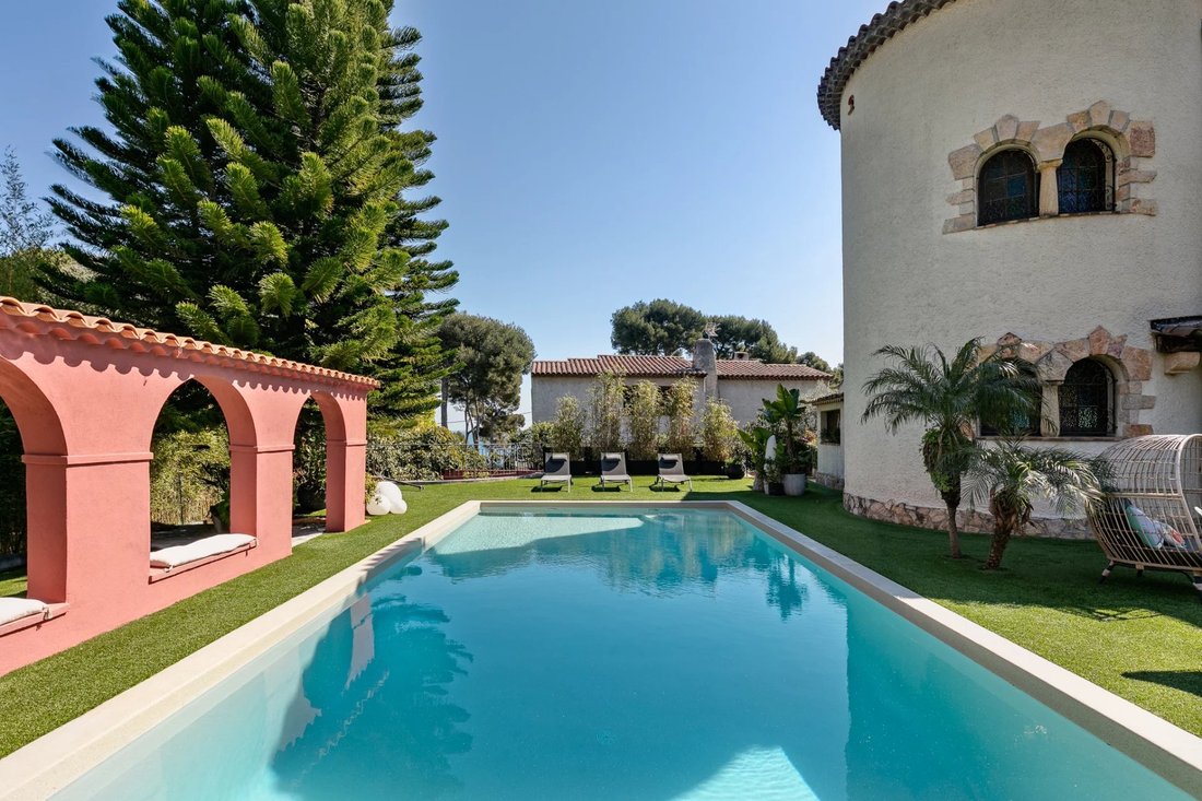 Casa a Les Cougoulins-Rastines, Antibes, Francia 2 - 18606382