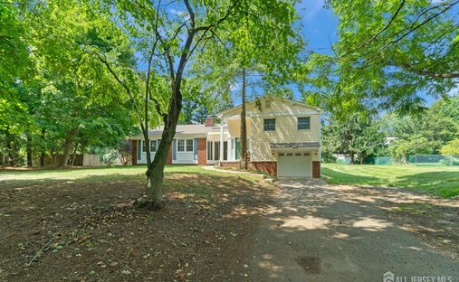 House in Freehold Township, New Jersey, United States 1
