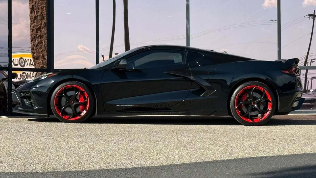 Coupe in Tucson, AZ, United States 5 - 18325282