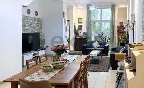 Villa in JVC / Jumeirah Village Circle, Dubai, United Arab Emirates 1