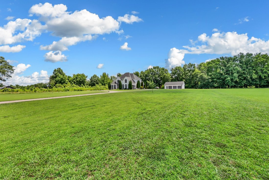 House in Clarksville, Tennessee, United States 2 - 18605886