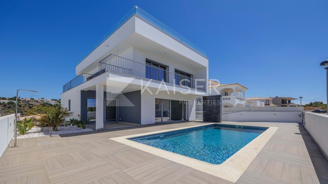 Villa in Olhos de Agua, Algarve, Portugal 1 - 17947537