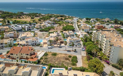 Land in Olhos de Agua, Algarve, Portugal 1