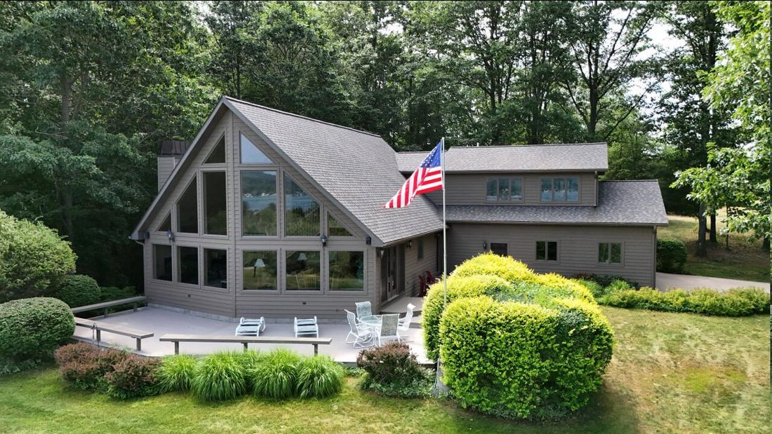 House in Onekama, Michigan, United States 1 - 18606117