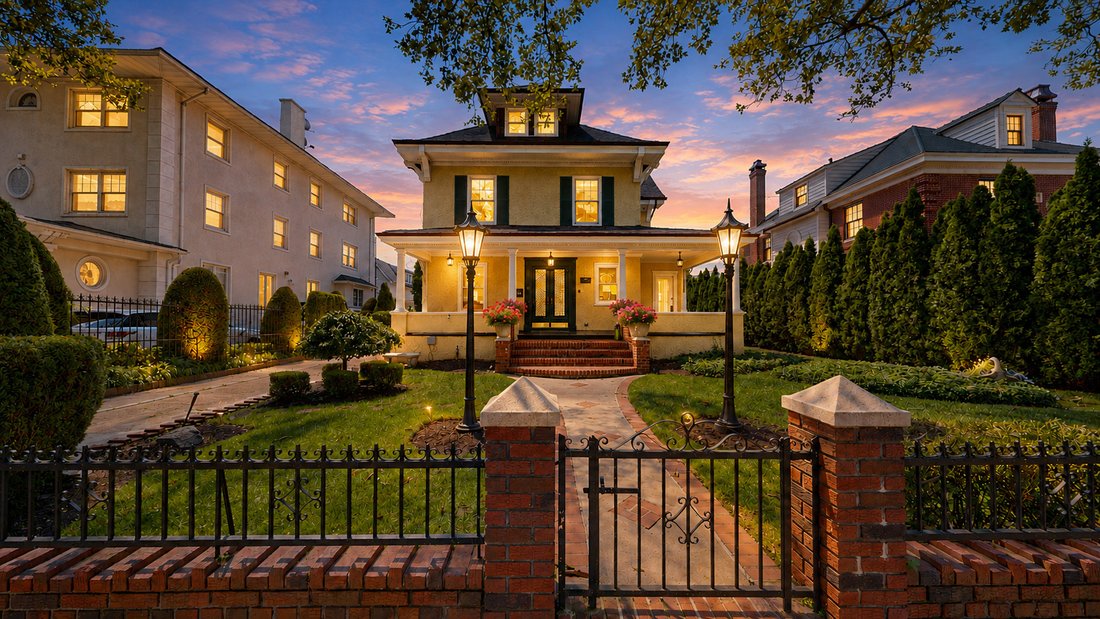 House in New York, New York, United States 2 - 18606170