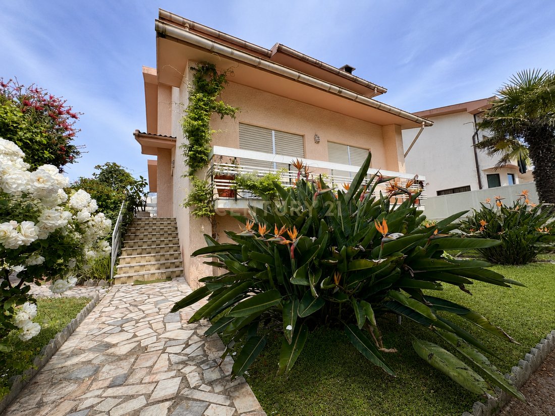 Villa in Vila do Conde, Porto District, Portugal 1 - 18606614