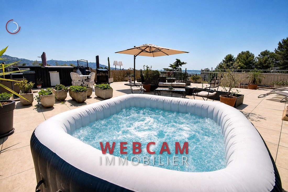 Apartment in Cannes, Provence-Alpes-Côte d'Azur, France 1 - 18598085